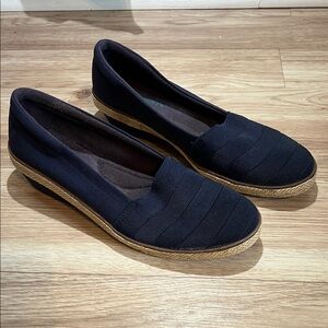 Grasshoppers Ortholite Navy Canvas Slip-On Wedge Shoes Women’s Size 8.5